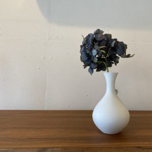 森岡希世子　陶芸　陶器　花びん　オシャレ　おしゃれ