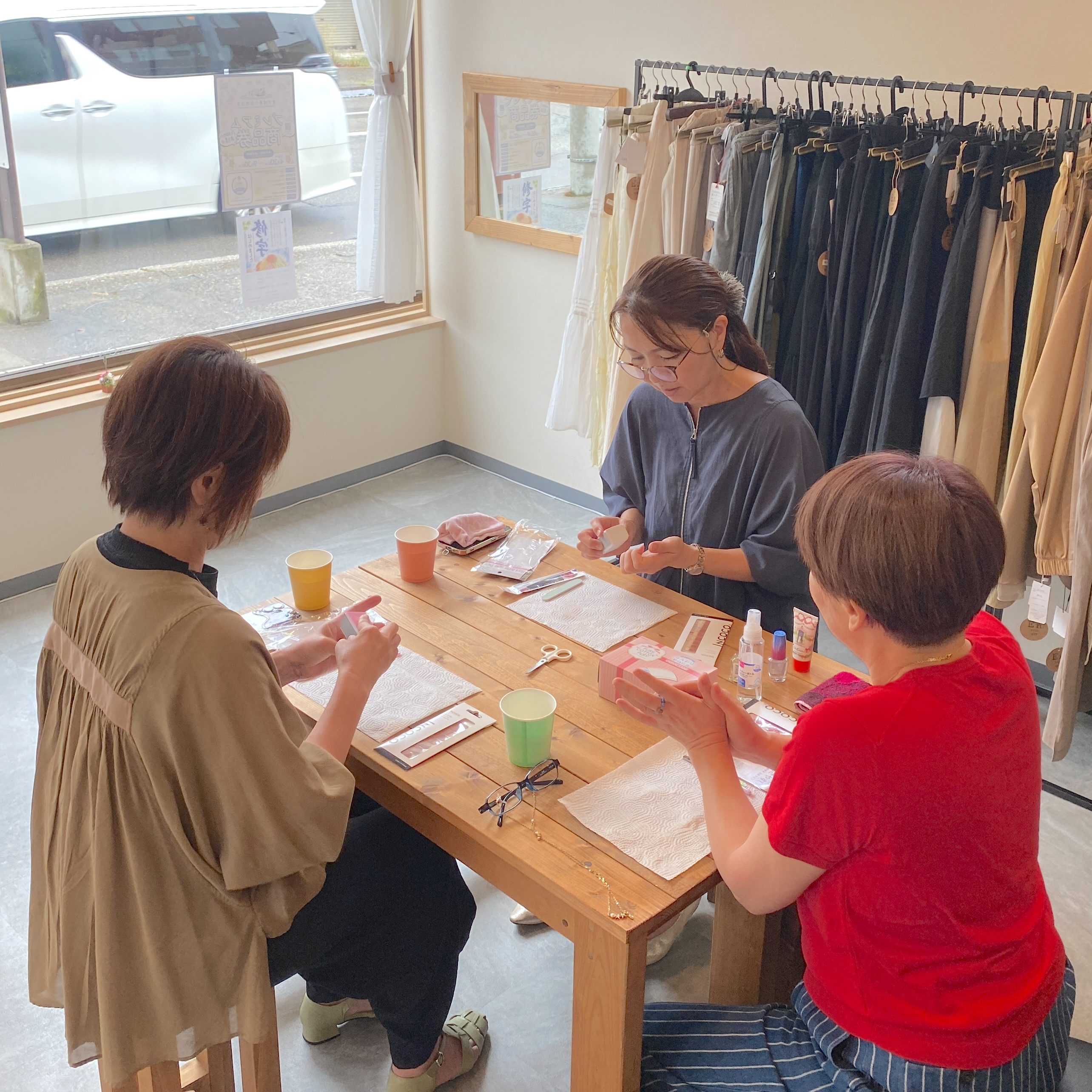 「貼るマニキュアWS♪」を開催しました☆